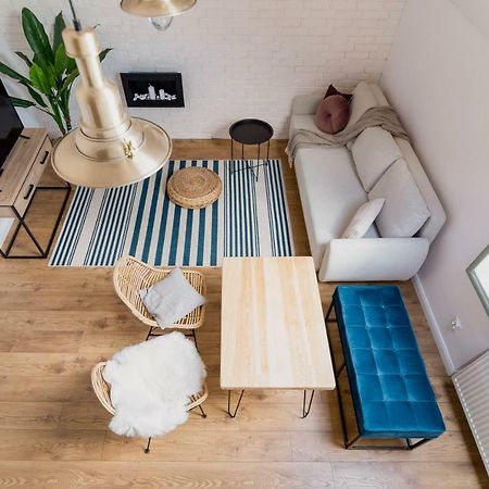 Skyway Apartment Torun Bagian luar foto