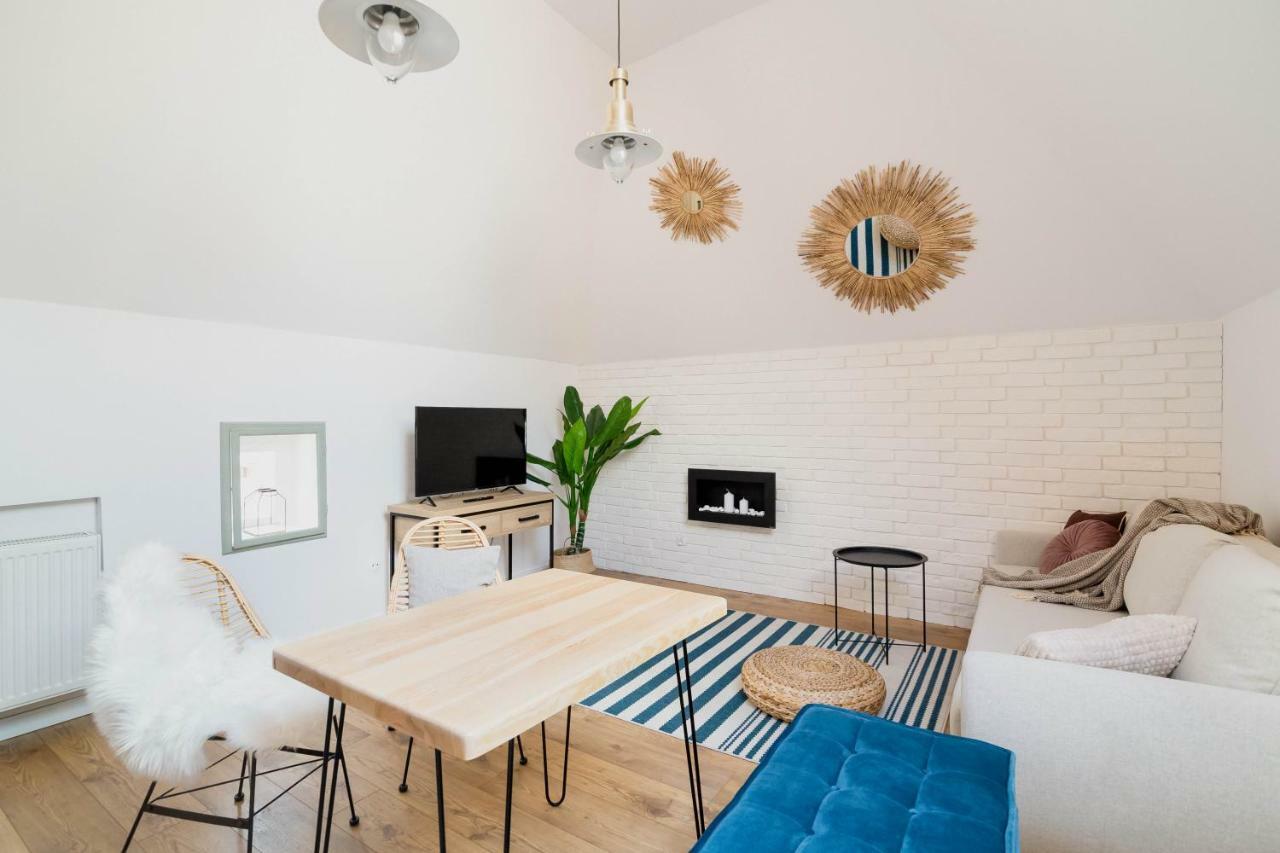 Skyway Apartment Torun Bagian luar foto